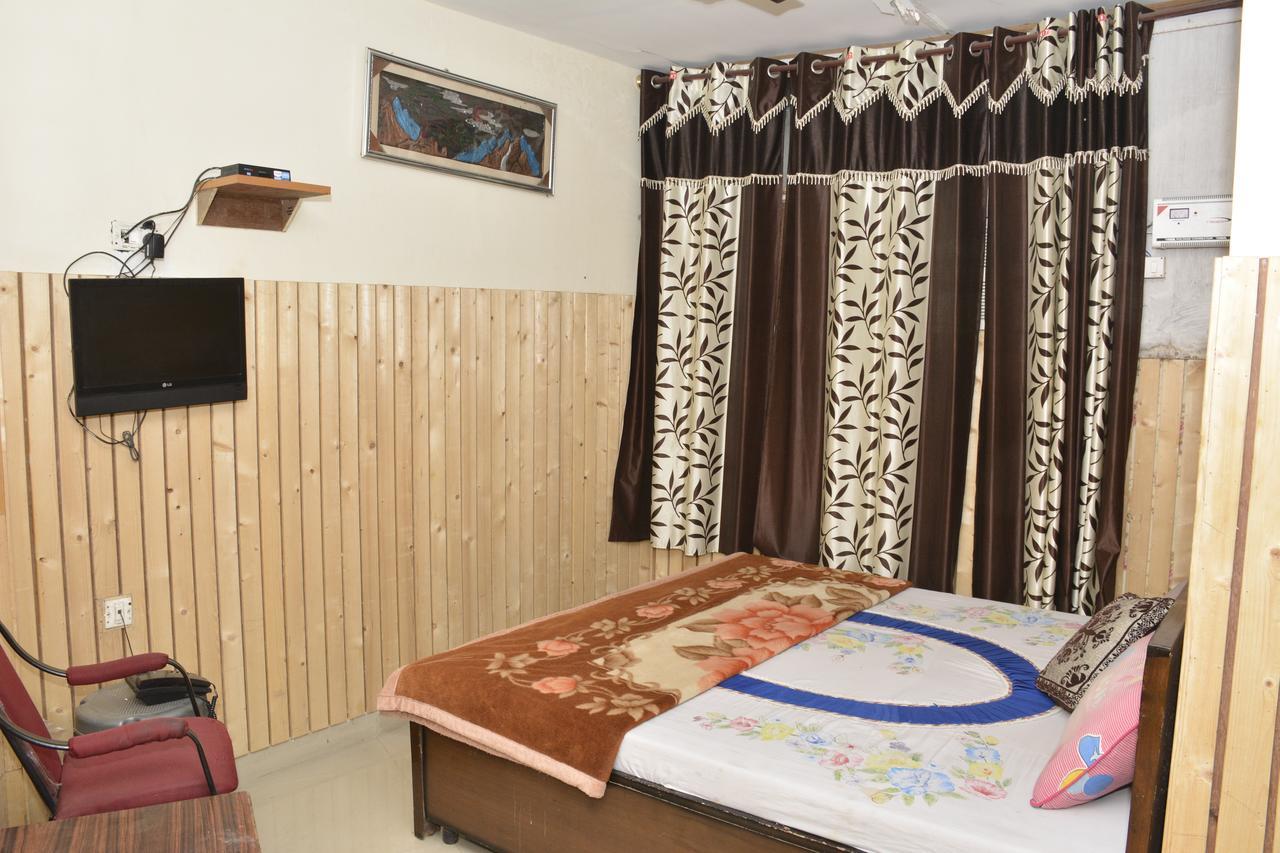 Hotel Dharam Villa คาลคา ภายนอก รูปภาพ